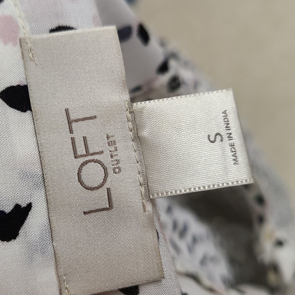 Loft White Patterned Blouse Small - image 8